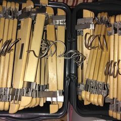 価格応相談！木製ハンガー（業務用）パンツ・スカート用　50本単位