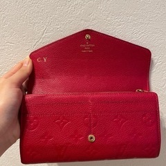 LOUIS VUITTON財布の画像