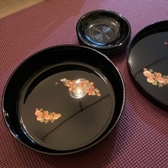 紀州漆器　丸盆とお菓子入れ、茶托の画像