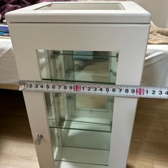 ガラスケース　白　4段の画像