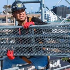 【家族手当・社宅あり・採用祝い金5万】家族もまとめて面倒見ちゃいます！足場の組み立て作業員の画像
