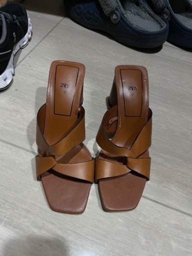 ZARA サンダル 23cm （35）