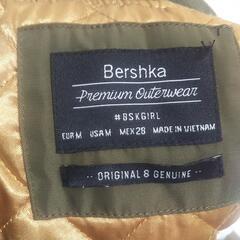 新品値下げ！MA-1ブルゾン!!Bershka、レディースジャケット、ジャンパーの画像
