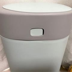 オムツ用ゴミ箱　新品未使用カートリッジ3個付きの画像