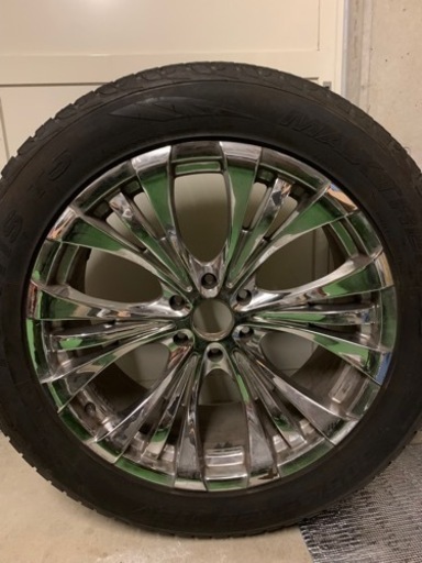 22インチホイール305/44R/22/6穴