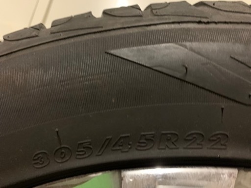 22インチホイール305/44R/22/6穴