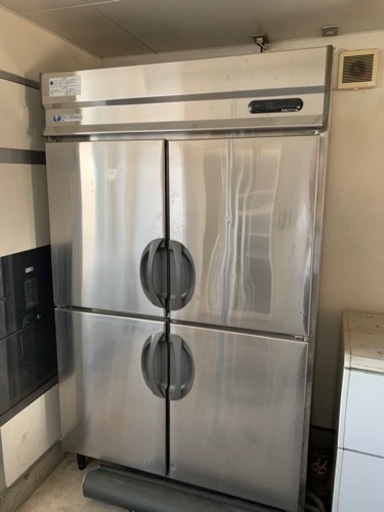 業務用冷凍冷蔵庫、オーブン付きガス台