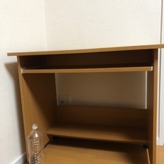 《受け渡し予定者決定》ニトリ　キャスター付きデスク