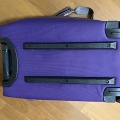 patagonia ブラックホール・ウィールド・ダッフル40Lの画像