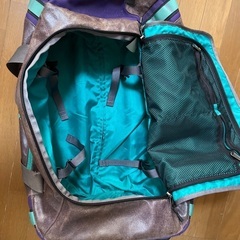 patagonia ブラックホール・ウィールド・ダッフル40Lの画像