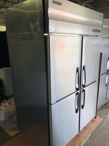 配送可能　業務用4ドア冷凍庫