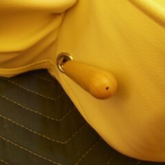 H座椅子【ラヴァンス／アイボリー(PVC)色】②座椅子 サイドポケット 訳あり アウトレット品 ※定価8,590円の画像