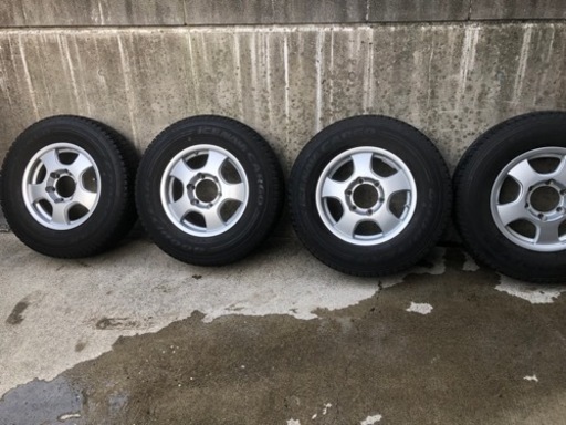 グッドイヤー　スタッドレス　195/80/R15 LT ハイエース他