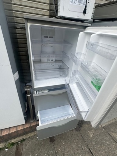 【配送可能】AQUA 255L冷蔵庫 AQR-261A(S)
