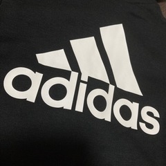 新品タグ付✨adidas✨キッズ130✨男女兼用✨ジャンパー✨羽織りの画像