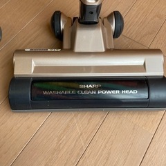 【受け渡し決定しました】SHARP 充電式スティックタイプ　サイクロンクリーナーの画像