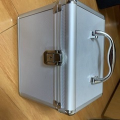 アルミケース