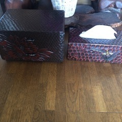 小物入れとティッシュケース