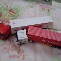 値下げしました。トレーラｰ   B