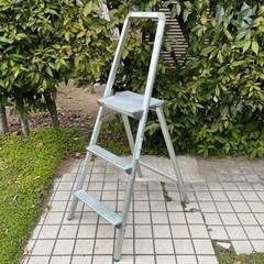 ⭐️【軽量でしっかり】アルミ 三段脚立  手すり付き踏み台