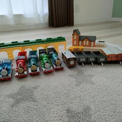 プラレール トーマス 駅や模型のセット