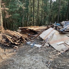 キャンプBBQストーブお風呂用薪建築端材と別荘改築解体廃材の木屑の画像