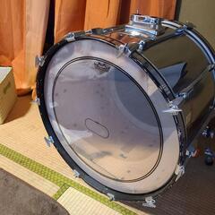 Pearlバスドラム24インチ