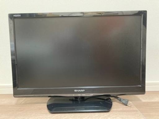 SHARP 液晶カラーテレビ　22V〈取引中〉