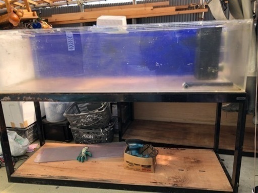 1800水槽　オーバーフロー