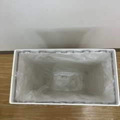 ゴミ箱　ホワイト　3/29まで出品の画像