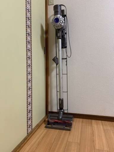 ダイソン　スタンド付き