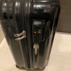 スーツケースの画像