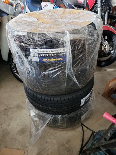 245 40 R20 20インチ　グッドイヤー　新品タイヤ　4本セット