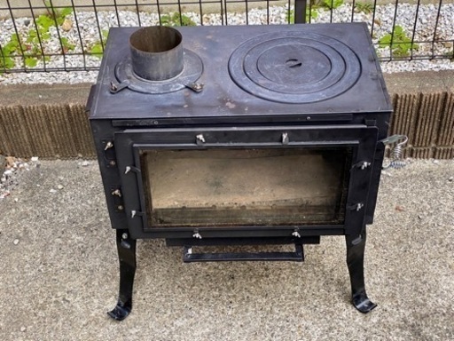 新保製作所　ロマンチカル薪ストーブ(煙突上出し)