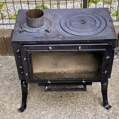 新保製作所　ロマンチカル薪ストーブ(煙突上出し)