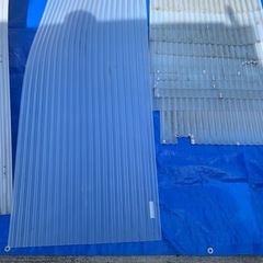 塩ビ波板　8尺1枚未使用&使用済み複数枚　トタンの画像