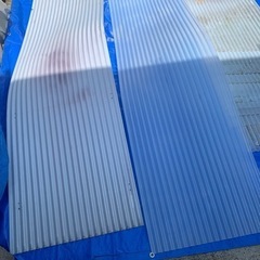 塩ビ波板　8尺1枚未使用&使用済み複数枚　トタンの画像