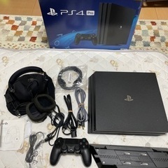 【美品】PlayStation®4 Pro ジェット•ブラック 1TBおまけ付き