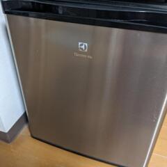 単身生活で使える小さな冷蔵庫！