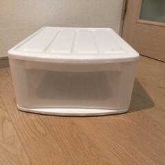 衣装ケースの画像
