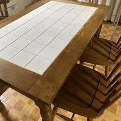 ダイニングテーブル、イス×3