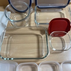 取引中　ガラス製保存容器　タッパー　食器の画像