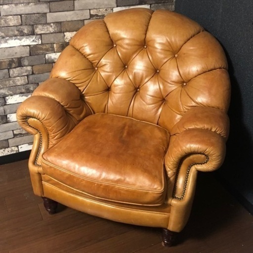 英国製　ビンテージ　シングルソファ　＋　オットマン　チェスターフィールズ