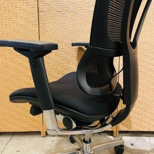 【売約済み】　Ergohuman Fit エルゴヒューマン フィット / ヘッドレスト有り　メッシュ　オフィスチェア　デスクチェア　キ