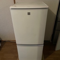 冷蔵庫　SJ-14E5