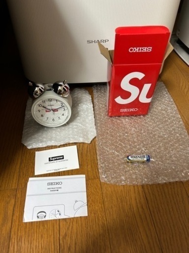 supreme シュプリーム SEIKO セイコー 時計 白 supreme SEIKO