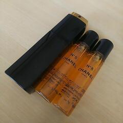  【受渡先決まりました】シャネル Nﾟ５ パース スプレイ