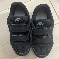 NIKE ナイキ　１８センチ