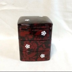 漆塗り　3段ミニ重箱　お重 　貝細工　シェル　小さなお重　弁当箱