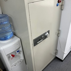 金庫